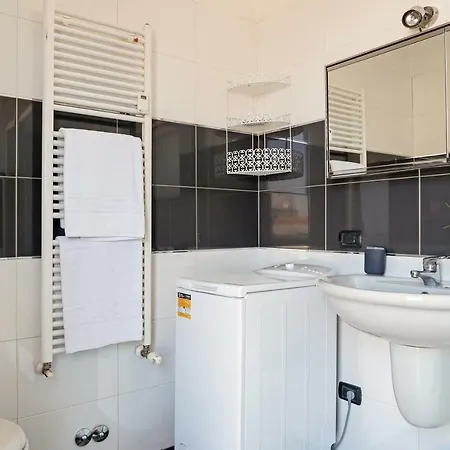 Apartment Railway Station Flat *